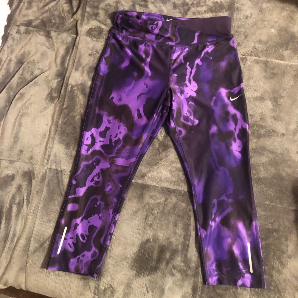 Nike cropped leggings